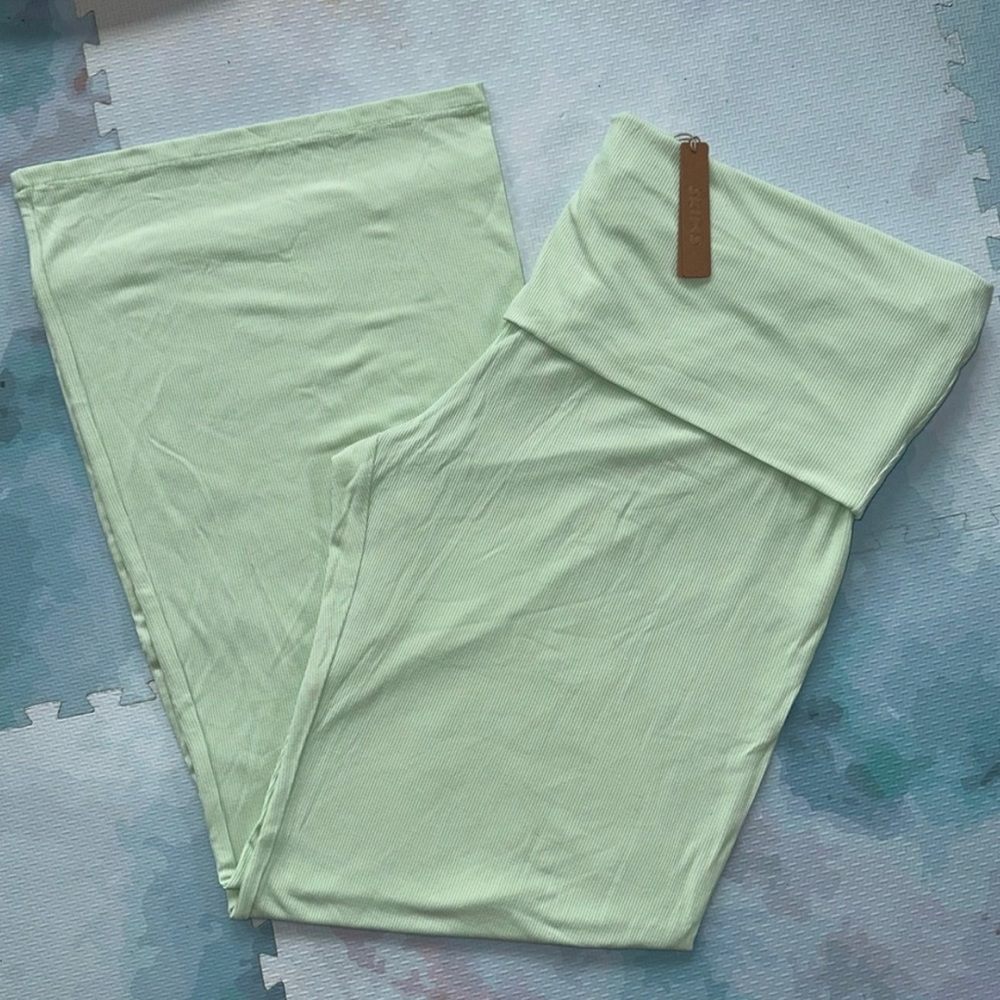 Brand new plus size green fold over skims pants🌿